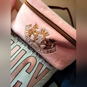 Juicy couture make up bag 🛍️💗